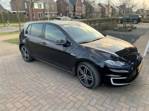 Volkswagen e-Golf