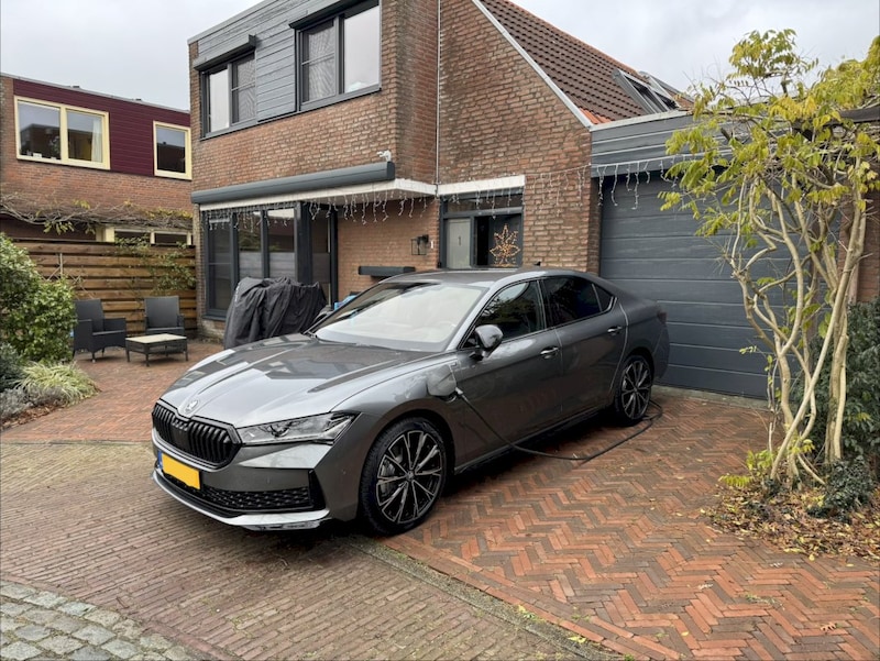 Skoda Superb 1.5 TSI iV PHEV Sportline Edition (2025)