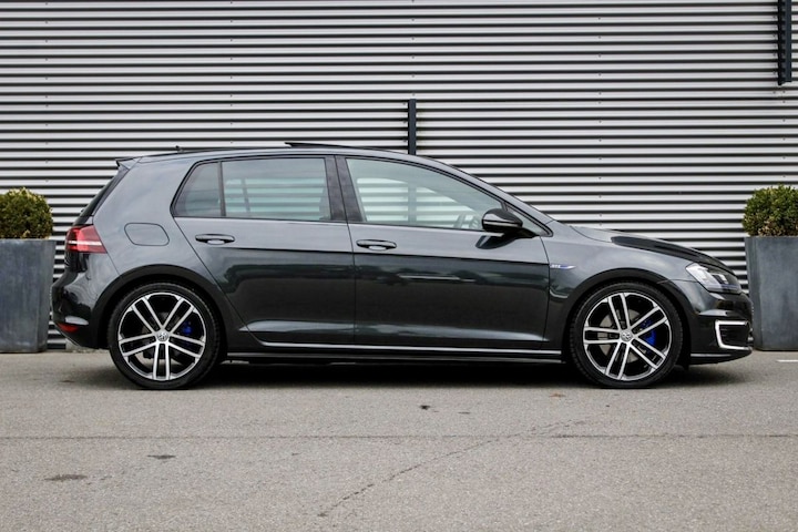 Volkswagen Golf 1.4 TSI GTE (2015)