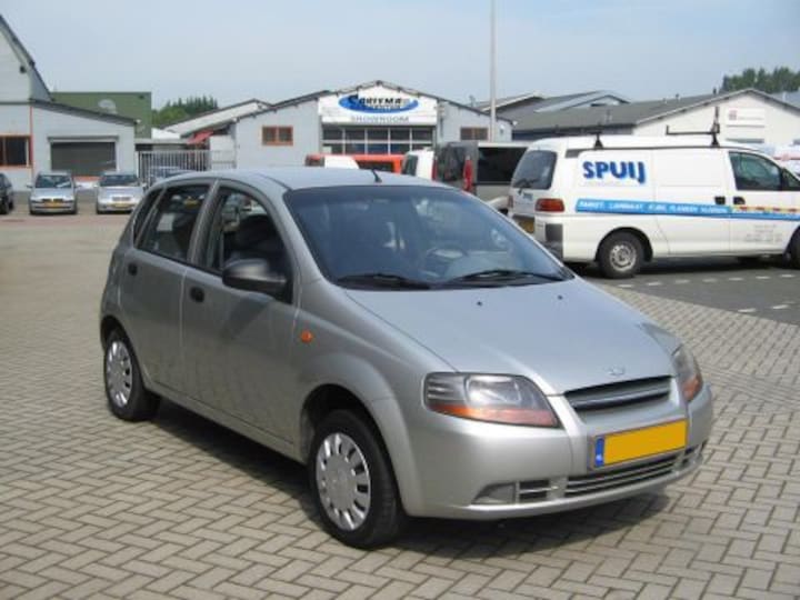 Daewoo Kalos 5-deurs hatchback