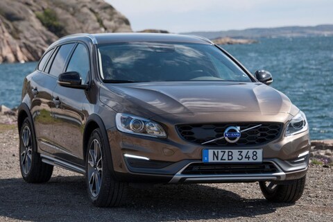 Volvo V60 Cross Country D4 Summum (2015)