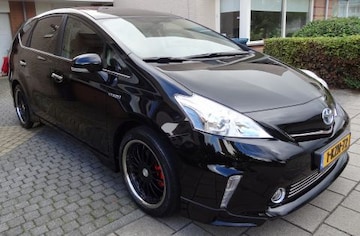 Toyota Prius Wagon 1.8 HSD Aspiration (2013)