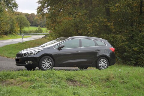 Kia Ceed SW 1.6 CRDi Business Pack (2013)