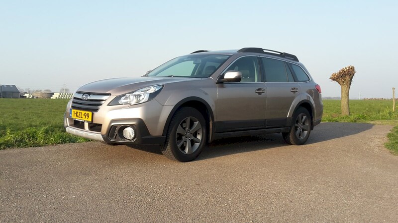 Subaru Outback 2.5i Luxury (2013)