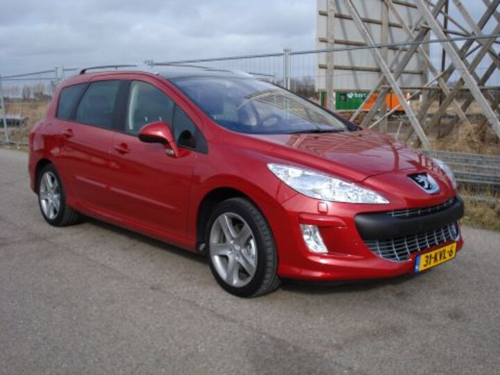 Peugeot 308 SW Signature 1.6 THP