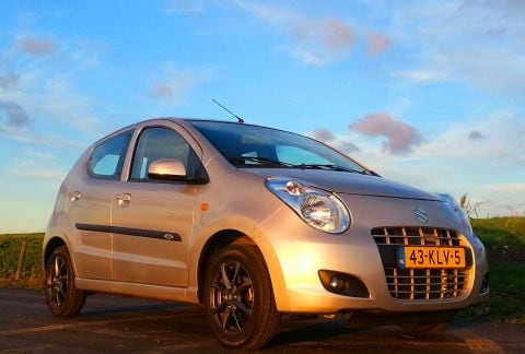 Suzuki Alto 1.0 Exclusive (2010)