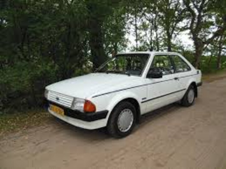 Ford Escort 1.3 Laser