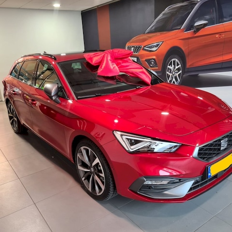 Seat Leon Sportstourer 1.0 eTSI 110pk FR Business Intense