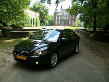 Volvo S40 2.0D Momentum (2005)