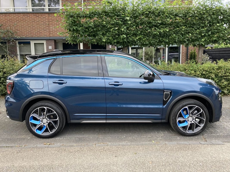 Lynk & Co 01 (2021)