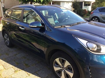Kia Niro 1.6 GDi Hybrid DynamicLine (2017)