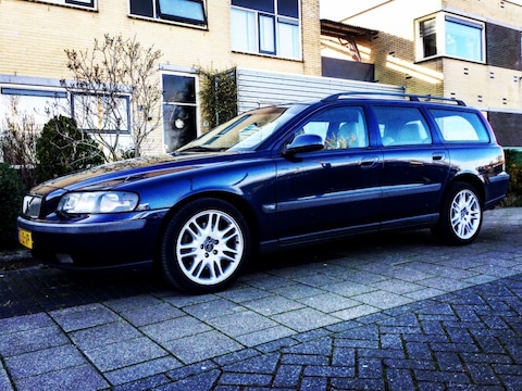 Volvo V70 T5