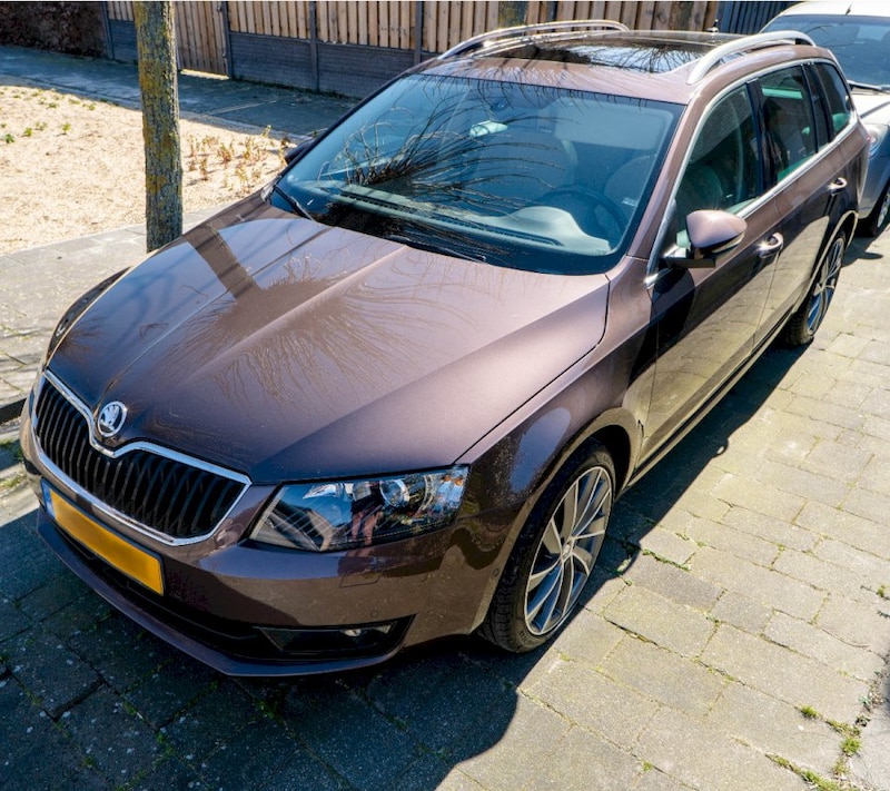 Skoda Octavia Combi 1.4 TSI 140pk Greentech Elegance Bus. (2013)