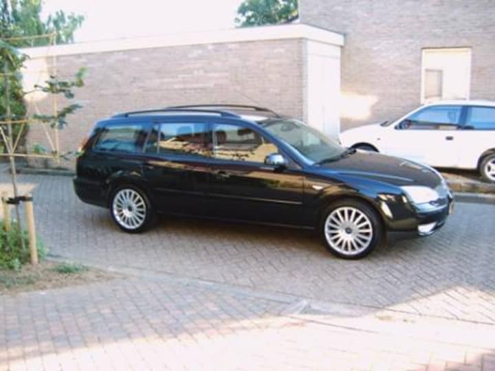 Ford Mondeo Wagon 2.0 TDCi 115pk Futura (2004)