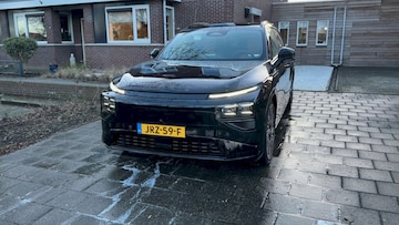 Xpeng G9 AWD Performance (2025)