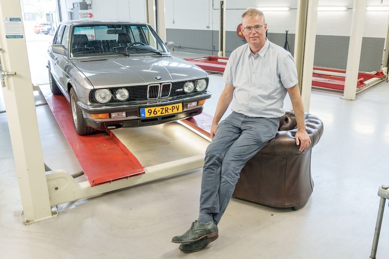 Raymond has had an E28 BMW M5 for 23 years: ‘Last year he reached 270 km/h’