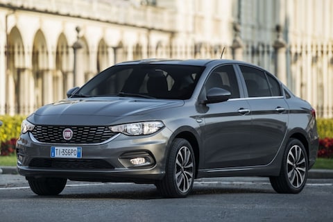 Fiat Tipo 1.3 MultiJet 16v Lounge (2016)