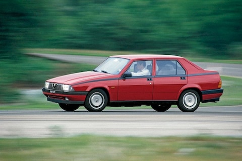 Alfa Romeo 75 2.0 Twin Spark