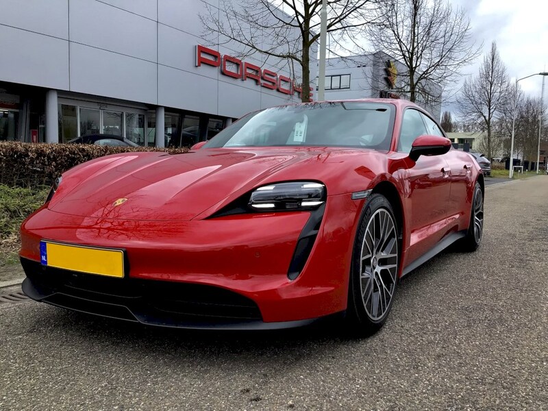 Porsche Taycan Sport Turismo (2022)