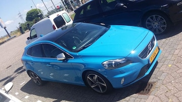 Volvo V40 D2 R-Design (2013)