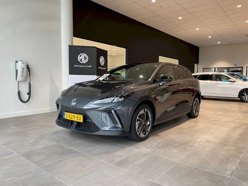 MG 4 Long Range Luxury (2023)