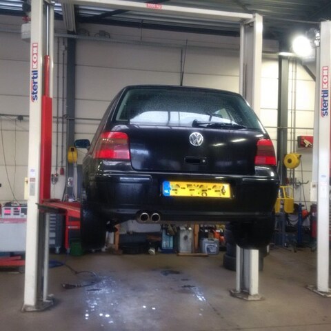 Volkswagen Golf 2.8 V6 4Motion Highline (2001)