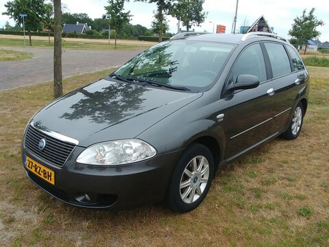 Fiat Croma 2.2 16v Active