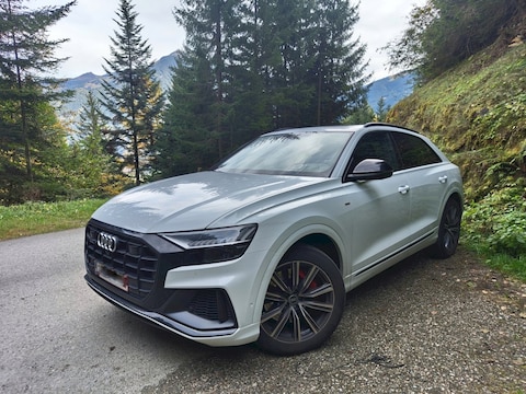 Audi Q8 60 TFSI e quattro Competition (2023)