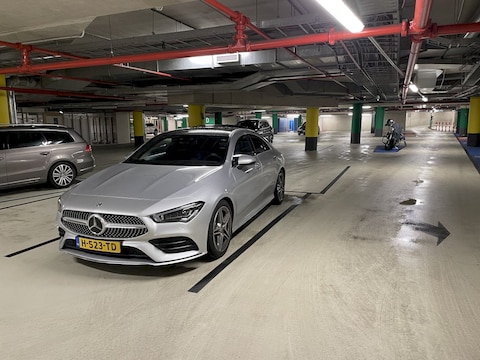 Mercedes-Benz CLA 200 Business Solution AMG