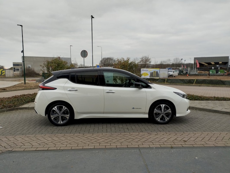 Nissan Leaf Tekna 2019 2 Review Autoweek 9341