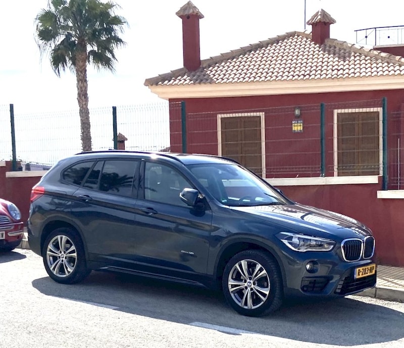 BMW X1 sDrive18i (2017)