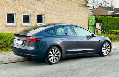 Tesla Model 3 Long Range AWD