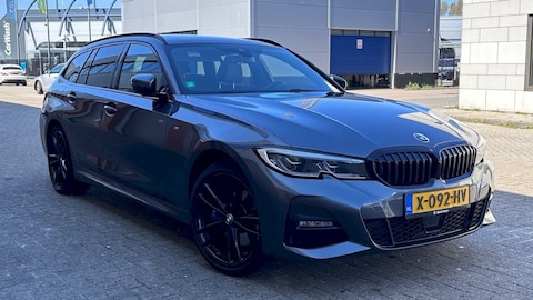 BMW 330e Touring (2020)
