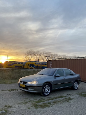 Peugeot 406 GT 2.2-16V (2003)