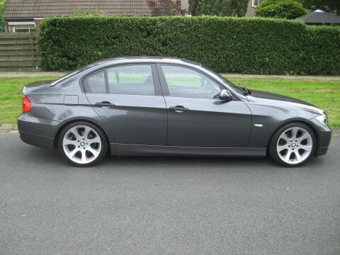BMW 320i (2005)