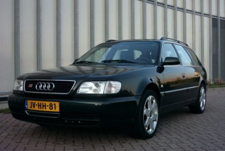 Audi S6 Avant 4.2 quattro