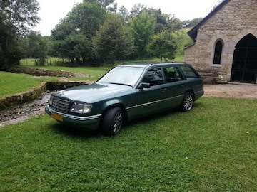 Mercedes-Benz E 280 Combi (1993)