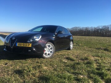 Alfa Romeo Giulietta 1.750 TBI TCT QV (2014)