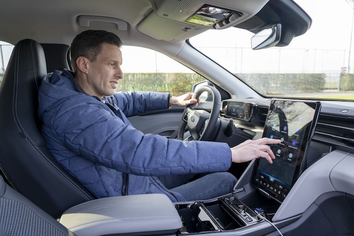 Ford Focus rijder test Ford Explorer