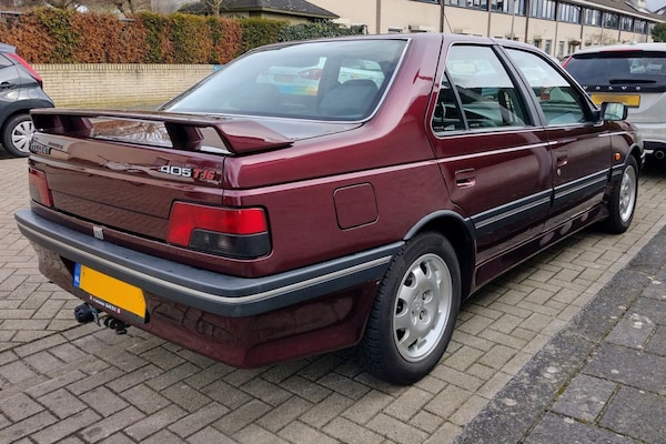 Peugeot 405 T16