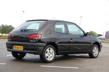 Peugeot 306 XN 1.4i (1995)
