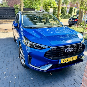Ford Kuga 2.5 PHEV ST-Line X (2025)