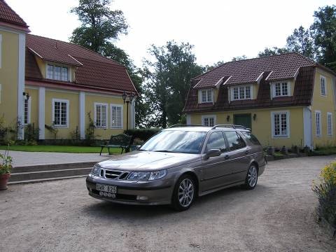 Saab 9-5 Estate 2.3 Turbo Aero (2002)
