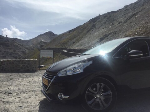 Peugeot 208 Allure 1.6 e-HDi 92pk 88g