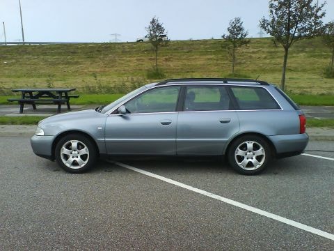 Audi A4 Avant 1.8 5V Turbo quattro (1999)