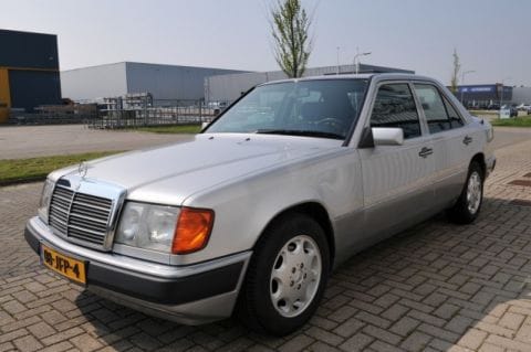 Mercedes-Benz E 280 (1993)