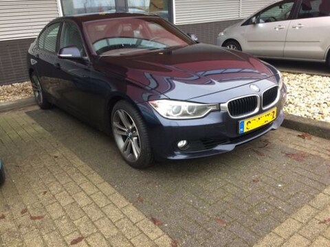 BMW 320i Executive