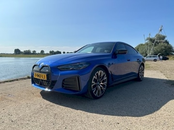 BMW i4 M50 (2023)