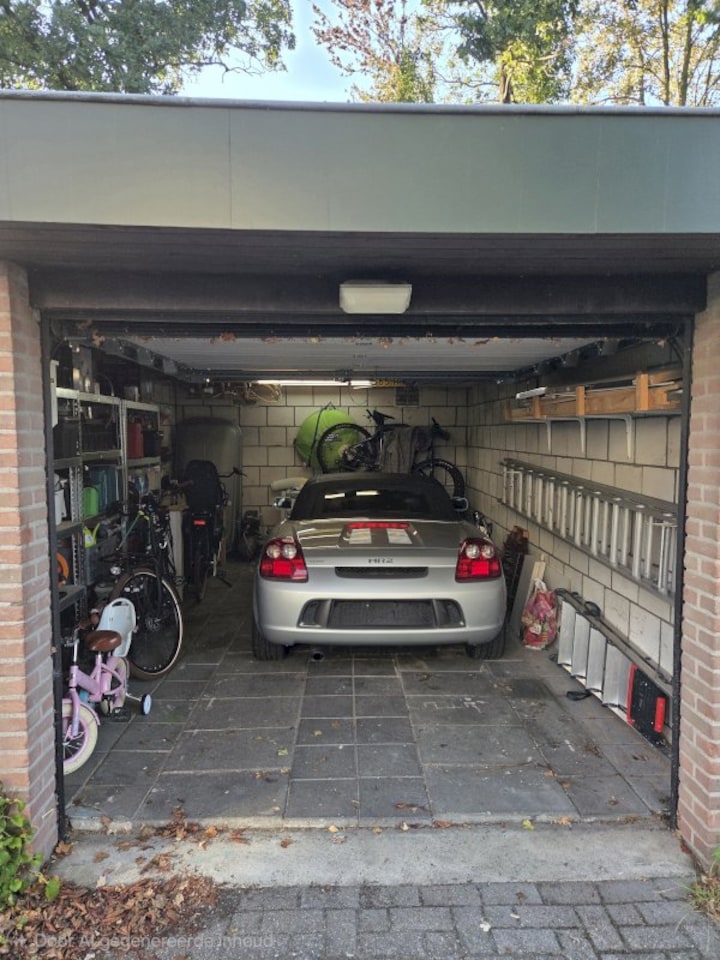 Toyota MR2 1.8 16v VVT-i (2004)