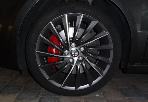 Alfa Romeo Giulietta 1.750 TBi Quadrifoglio Verde (2011)